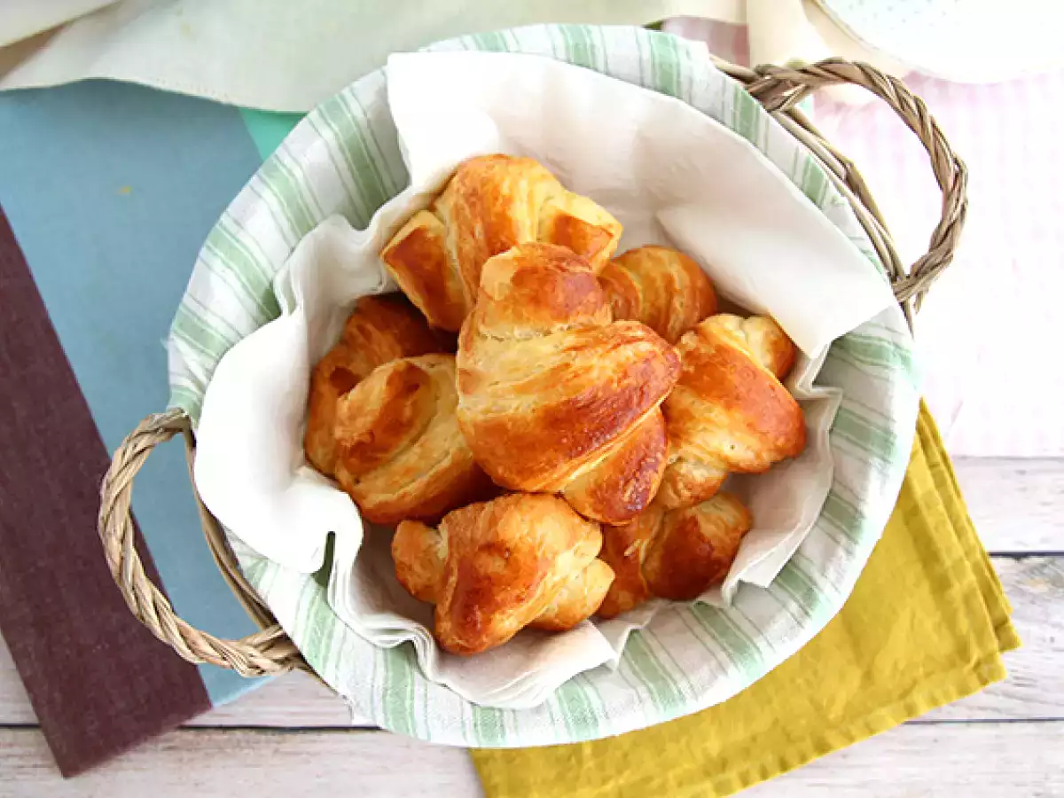 Croissant dijelaskan langkah demi langkah - foto 3