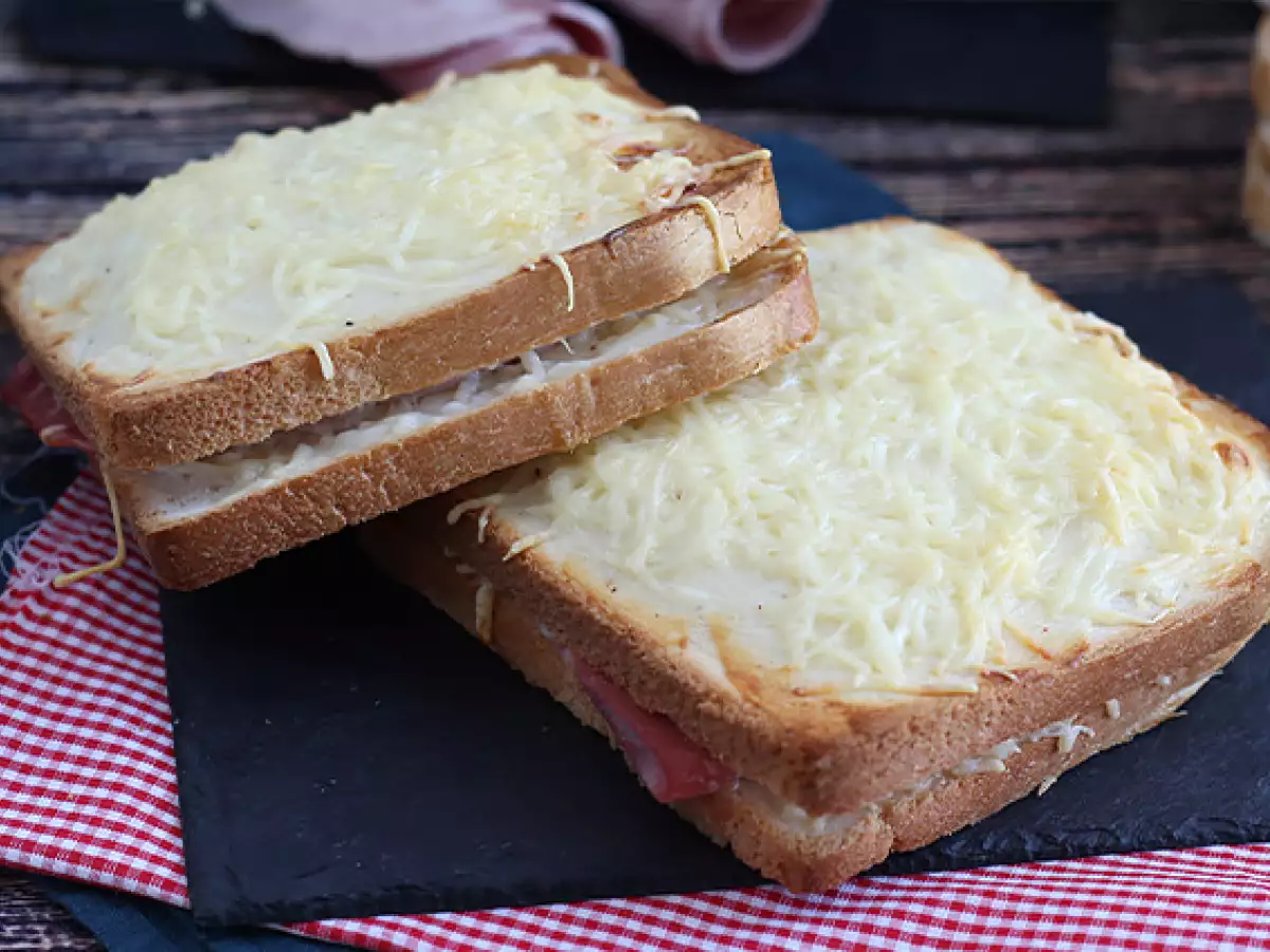 Croque-monsieur lezat dengan saus béchamel - foto 2