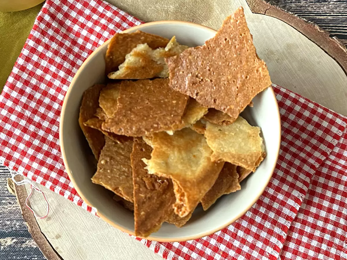 Crostini, camilan pembuka berbahan parmesan yang renyah - foto 5