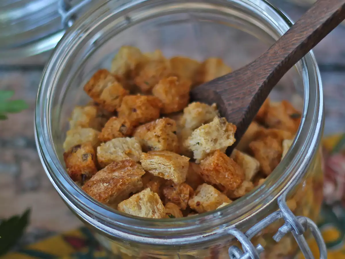 Crouton herba yang renyah di dalam Air Fryer (cepat dan mudah) - foto 2