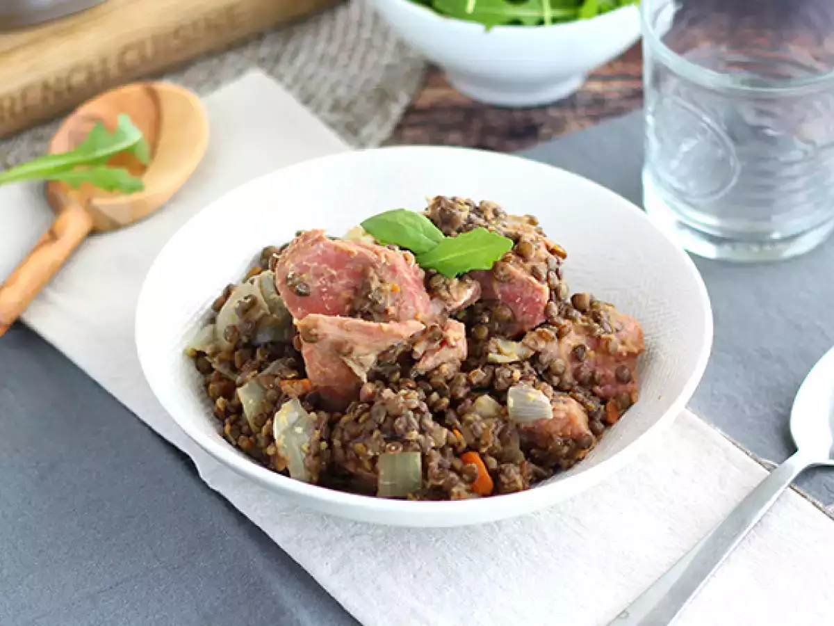 Daging Babi Asin dengan Lentil