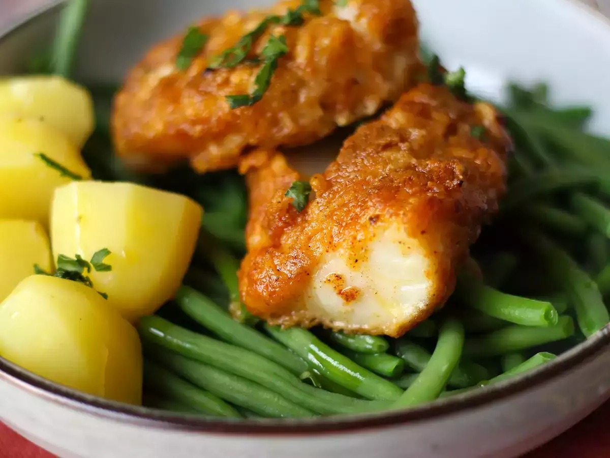 Daging punggung ikan kod dengan perasan lemon, bawang putih, dan rempah-rempah - foto 2