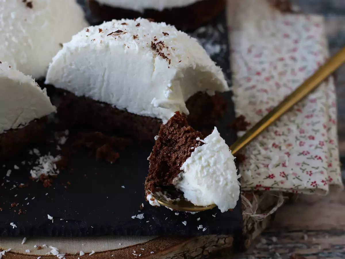 Dessert Cokelat dan Kelapa yang Lumer dan Renyah! - foto 2