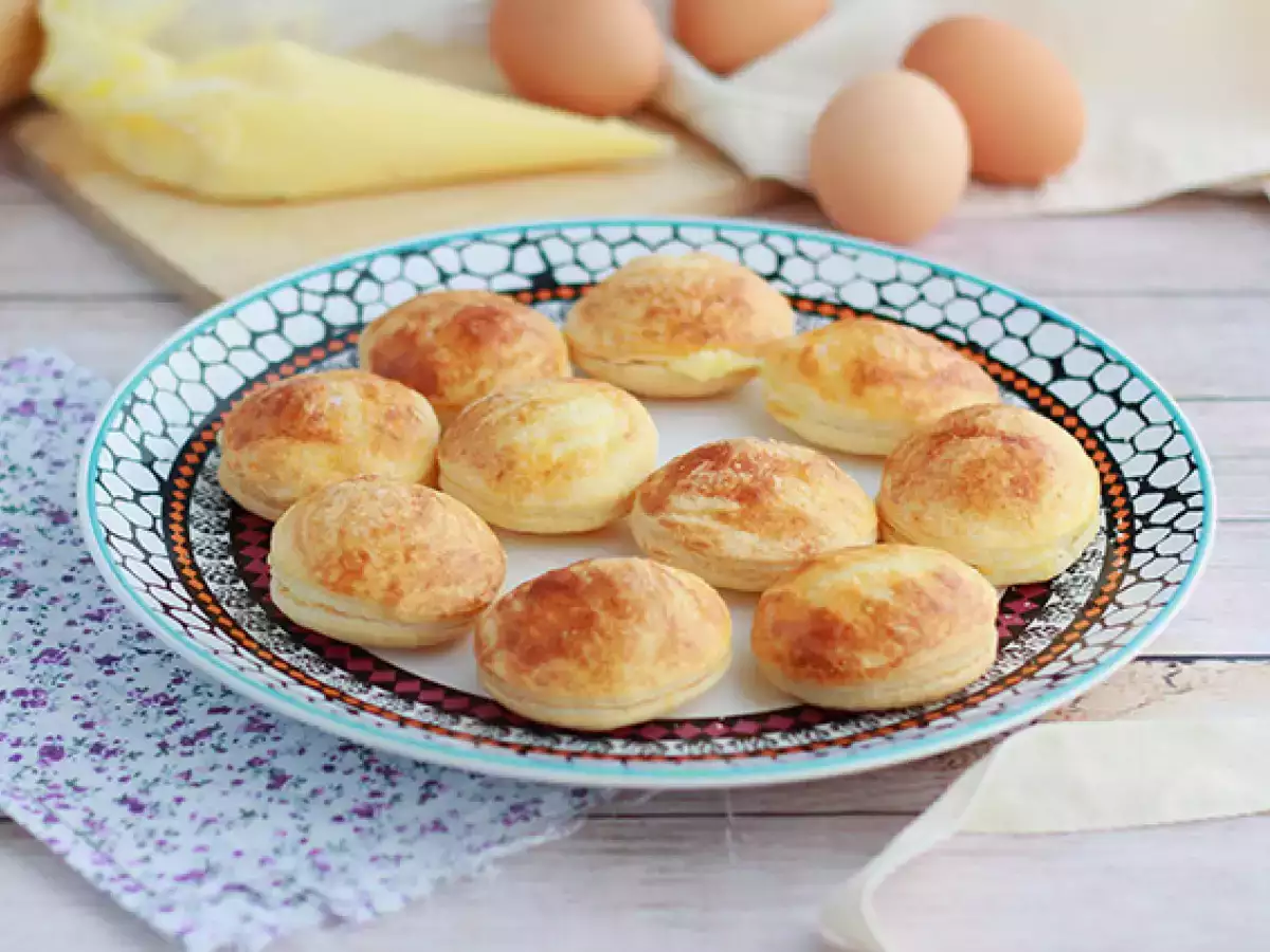 Donat Puff Pastry Isi Krim Vanila - foto 2