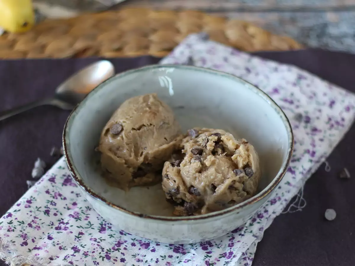 Es Krim Pisang Vegan Rasa Cookie Dough yang Mudah Dibuat