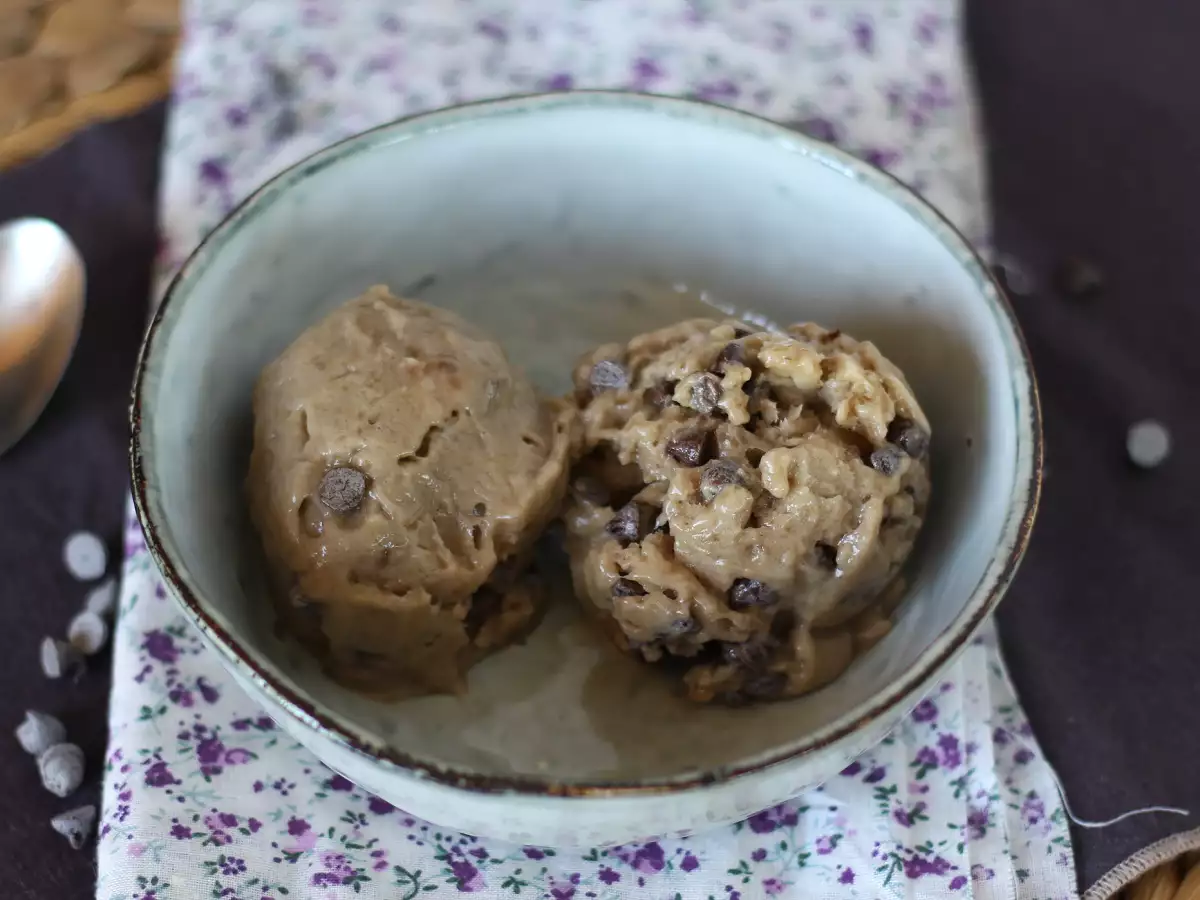Es Krim Pisang Vegan Rasa Cookie Dough yang Mudah Dibuat - foto 2