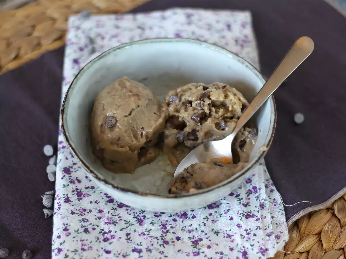 Es Krim Pisang Vegan Rasa Cookie Dough yang Mudah Dibuat - foto 3