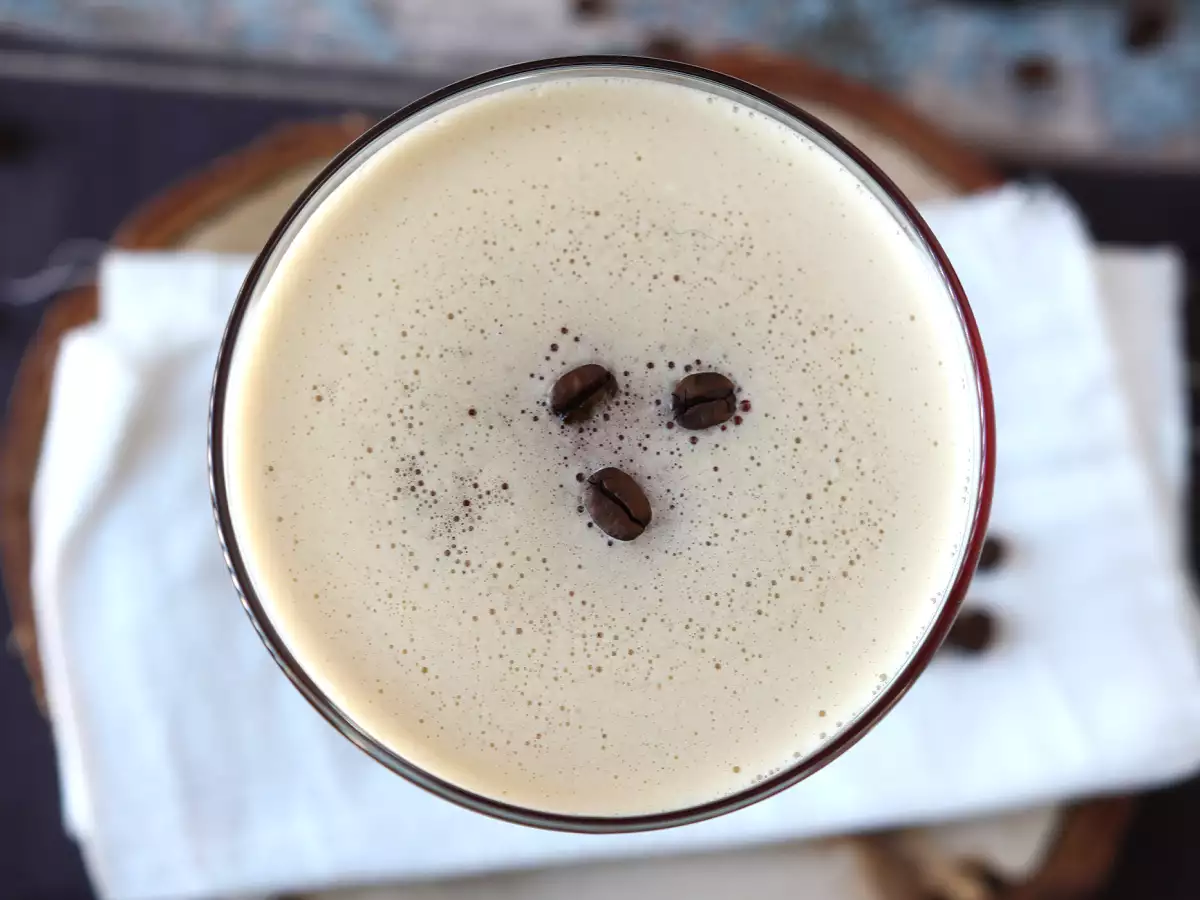 Espresso Martini, koktail yang sempurna untuk para pecinta kopi - foto 3