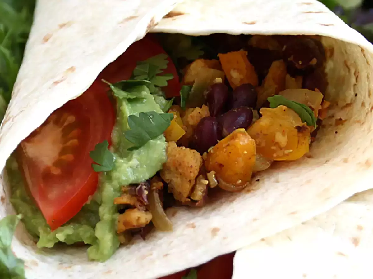 Fajitas vegetarian dengan protein kedelai bertekstur - foto 2
