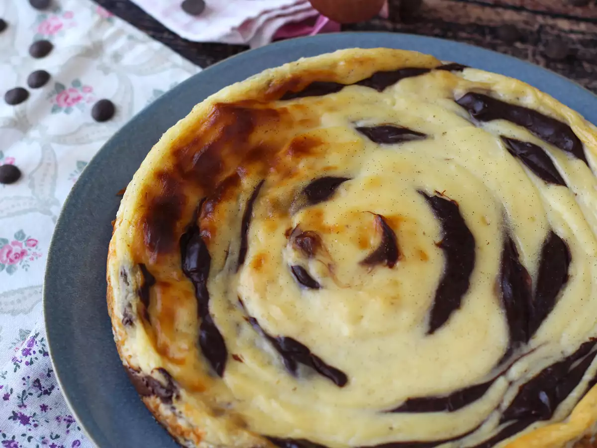 Flan marmer tanpa kulit pastry, super mudah dibuat dengan hasil yang dijamin memukau - foto 4