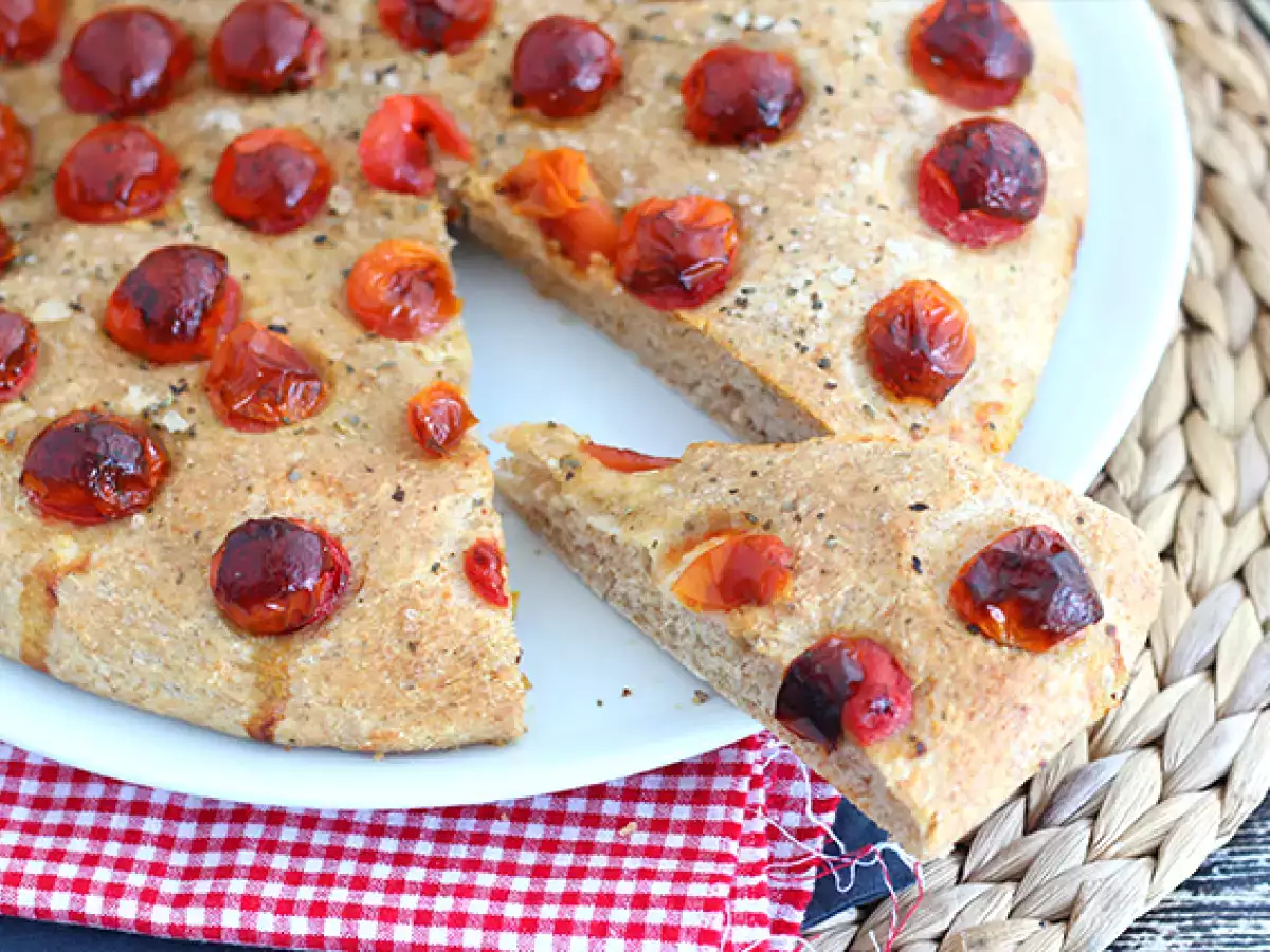 Focaccia dengan tomat ceri - foto 4