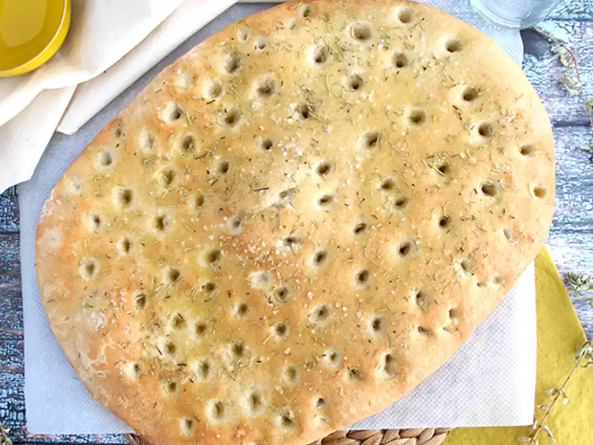 Focaccia, roti Italia dengan rosemary - foto 3