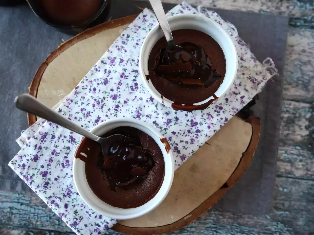 Fondant Cokelat Air Fryer dengan Isian Lumer! - foto 3