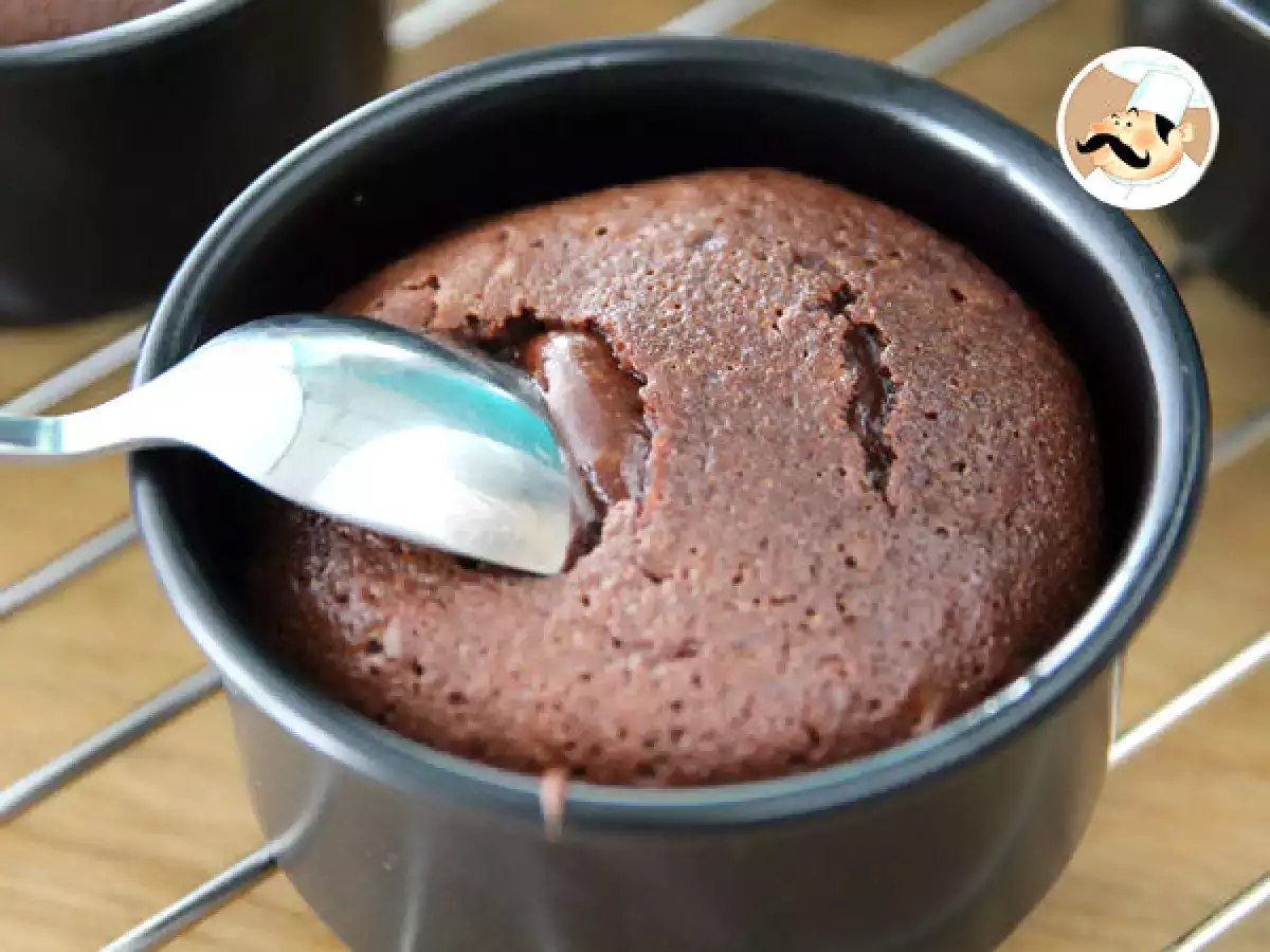 Fondant cokelat dengan bagian tengah yang sangat encer, selangkah demi selangkah - foto 3