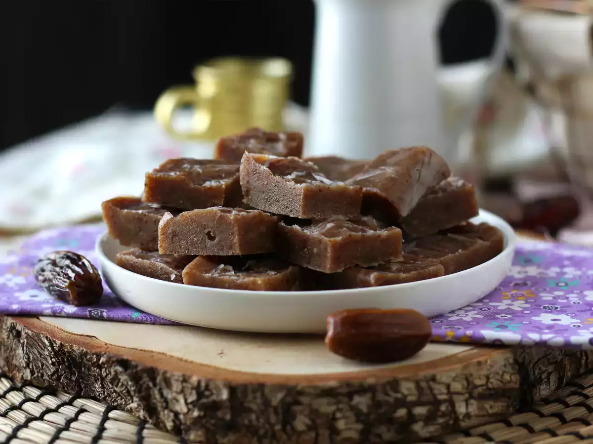 Fudge kurma, sebuah kotak kecil yang penuh energi dan rasa! - foto 4