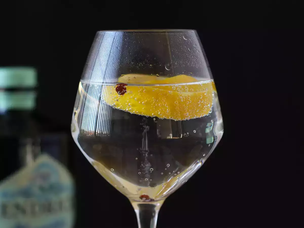 Gin dan tonik, koktail klasik untuk aperitif! - foto 2