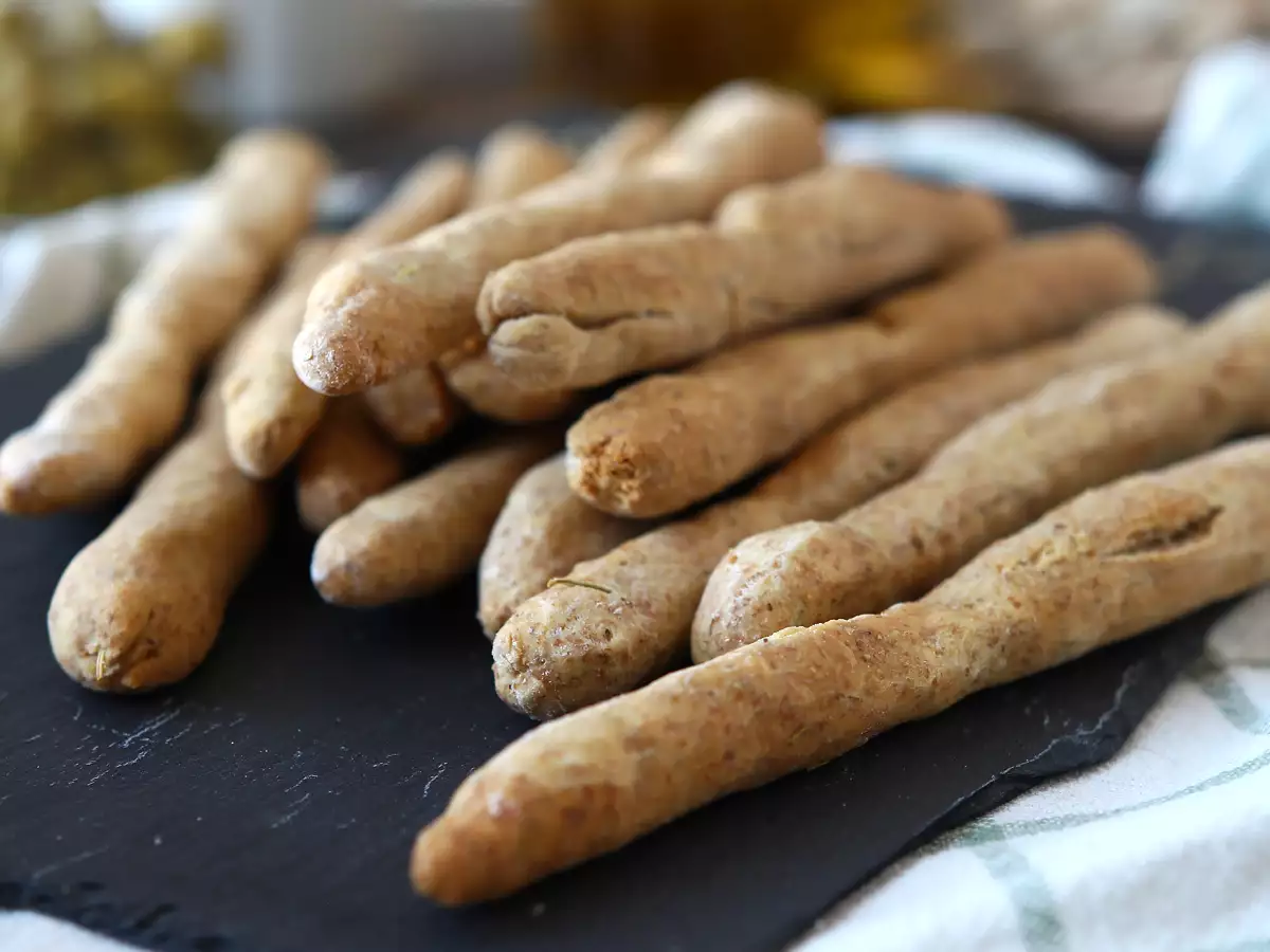 Gressin herba buatan sendiri: mudah dibuat dan sangat renyah! - foto 3