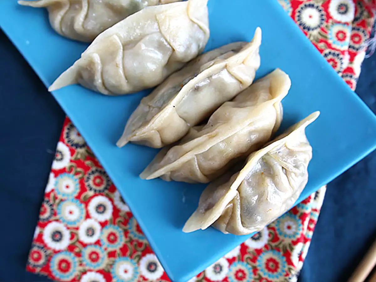 Gyozas dengan ayam, wortel, dan jamur - foto 4
