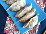 Gyozas dengan ayam, wortel, dan jamur, foto 3