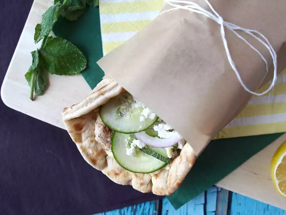 Gyros ayam, sandwich khas Yunani yang akan Anda sukai! - foto 3