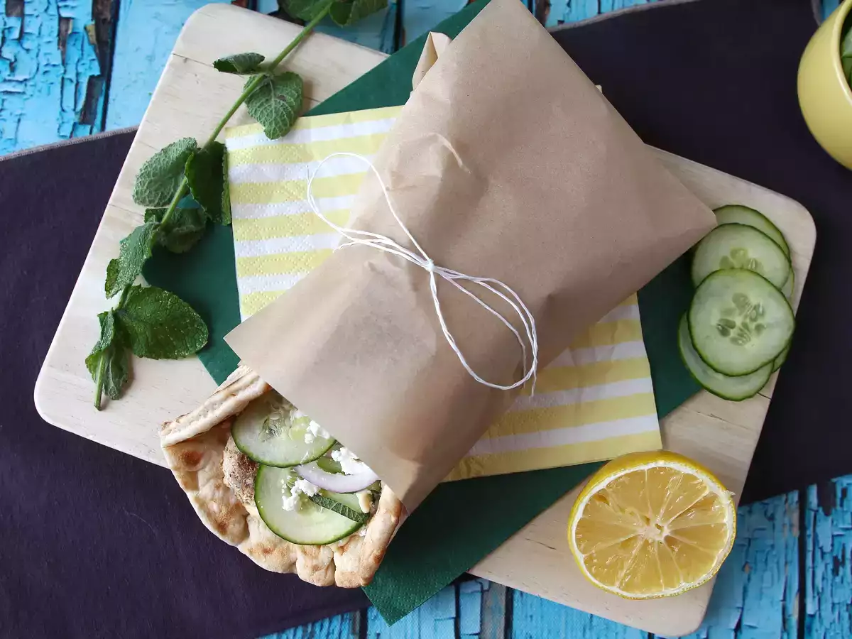 Gyros ayam, sandwich khas Yunani yang akan Anda sukai! - foto 5