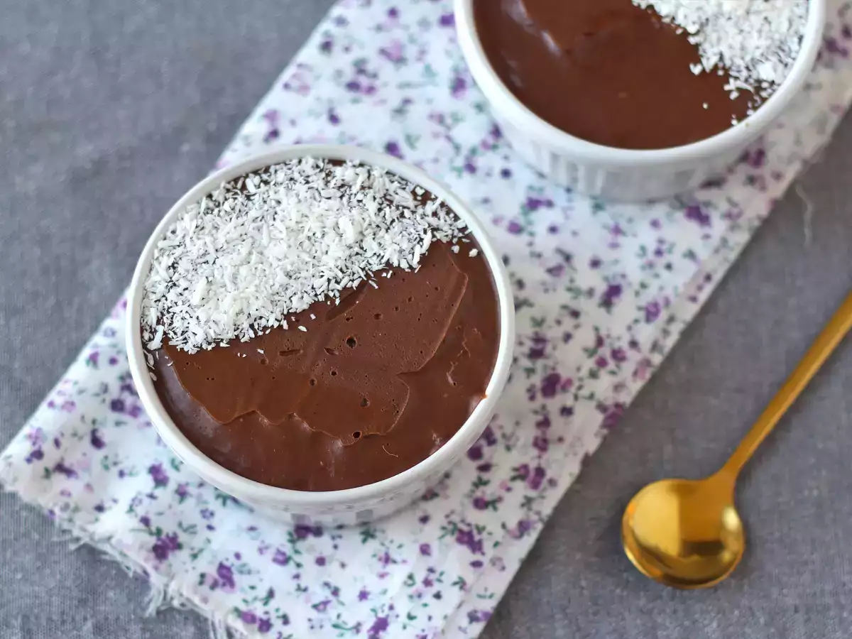 Hidangan penutup cokelat hanya dengan 2 bahan! - foto 4