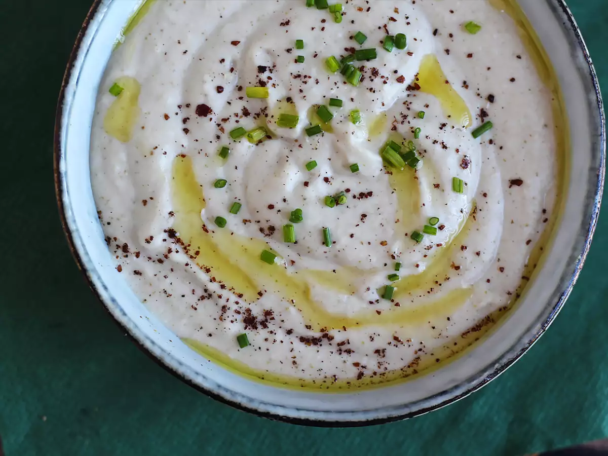 Hummus Kacang Putih dengan Santan