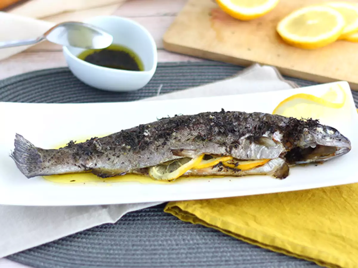 Ikan trout panggang dengan thyme dan minyak zaitun - foto 2