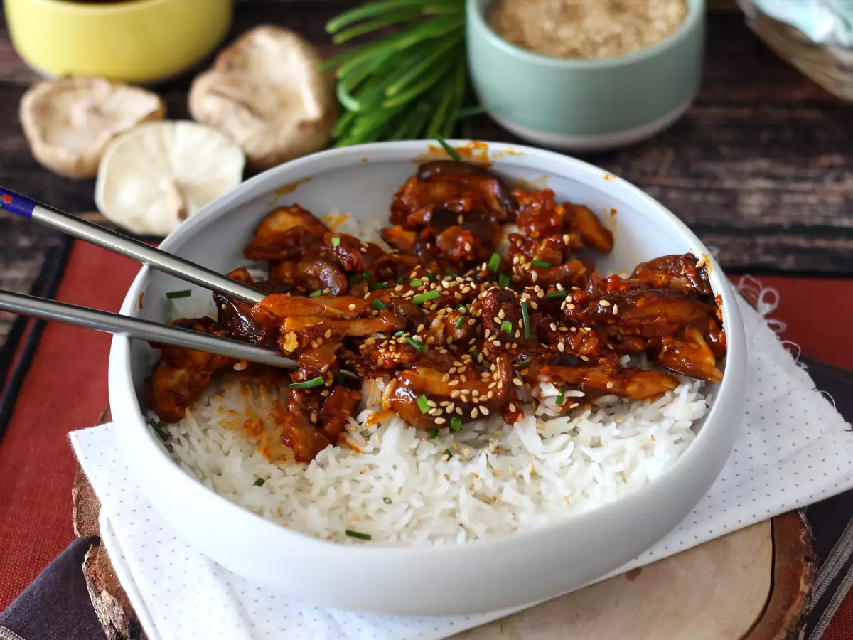Jamur Shiitake ala Korea dengan Saus Gochujang