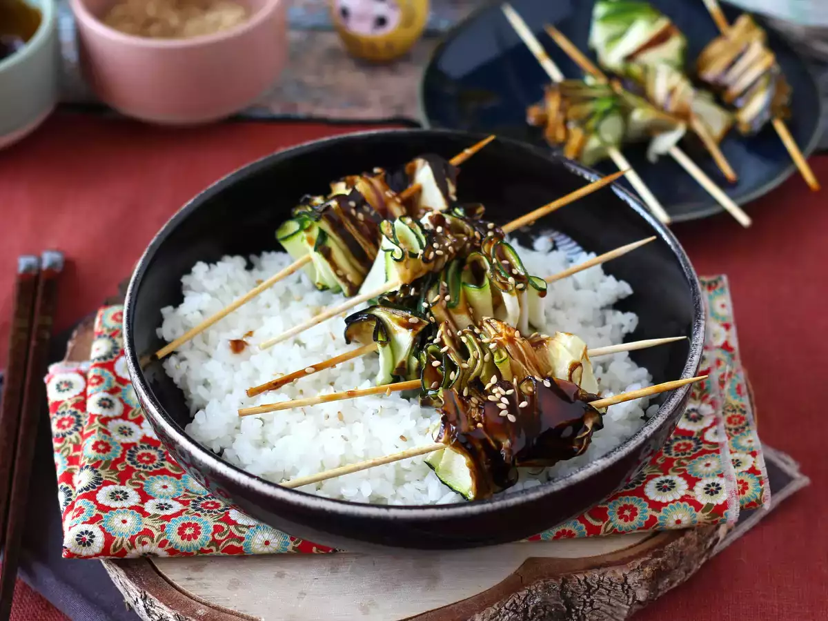 Kebab cukini dengan saus Asia yang lezat dan pedas - foto 8