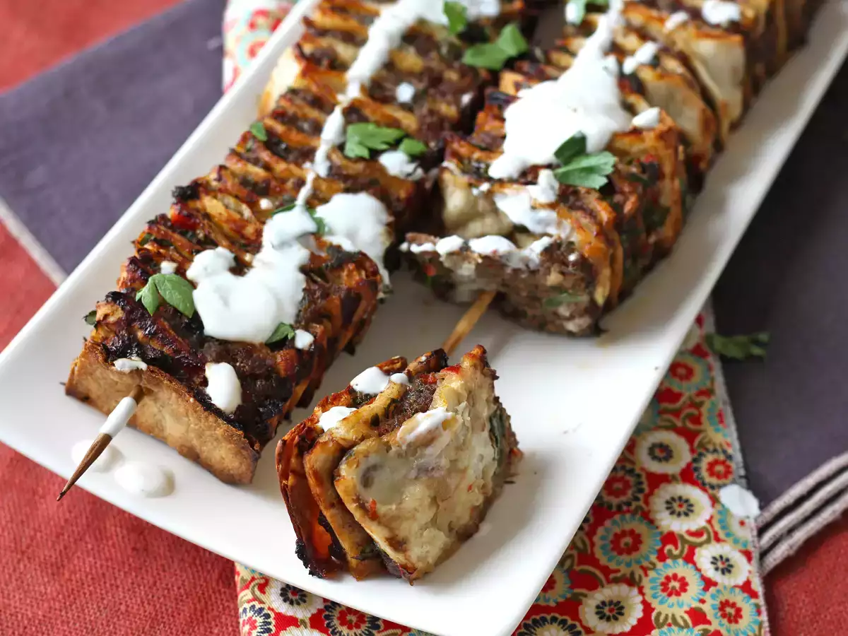 Kebab lavash dengan tortilla, kebab panggang oven yang terkenal mudah! - foto 6