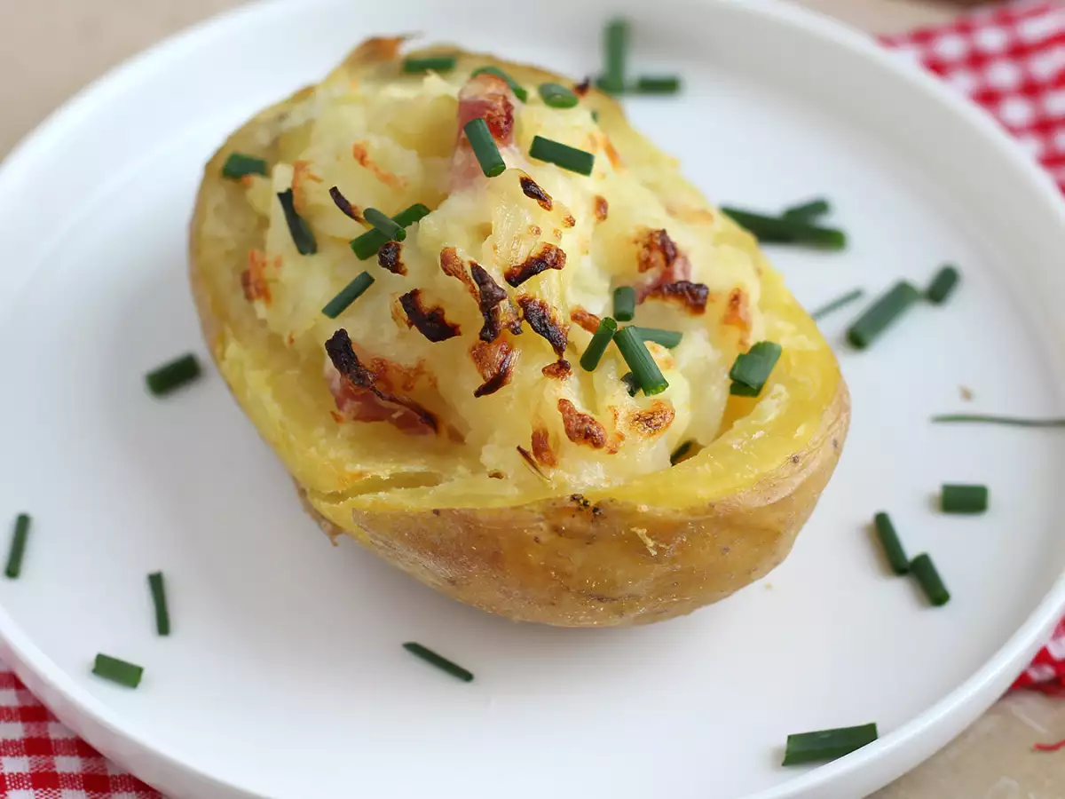 Kentang panggang isi bacon dan keju - foto 4