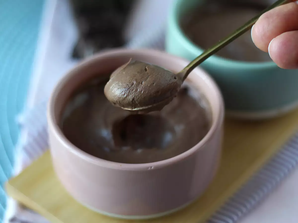 Krim cokelat dari tahu sutra dengan 2 bahan - foto 4