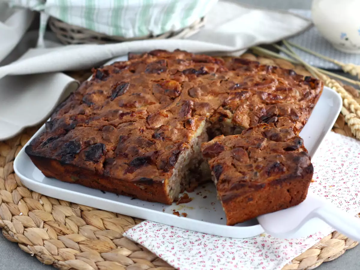 Kue apel, kenari, dan kayu manis - foto 3