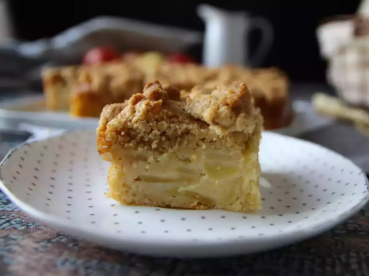 Kue apel yang sangat lembut dengan taburan streusel yang renyah - foto 5