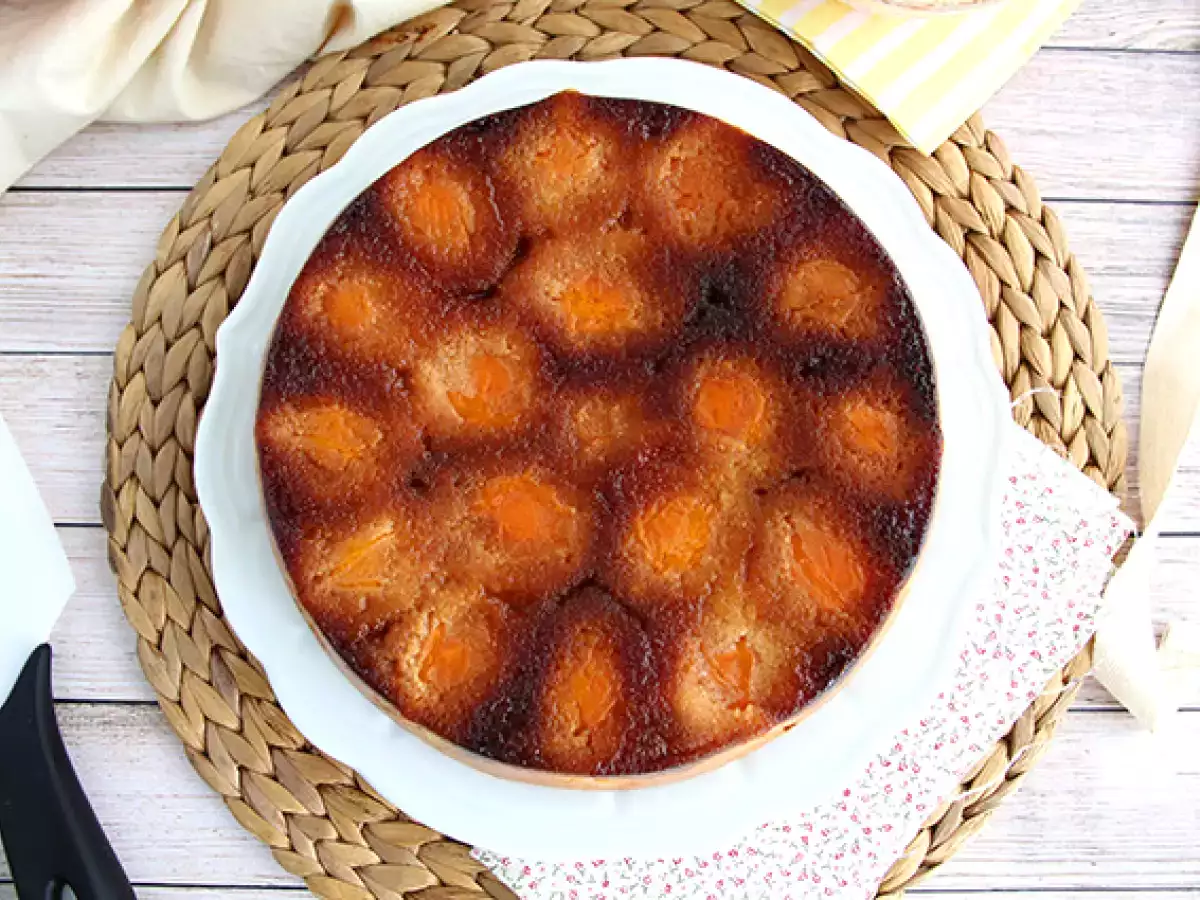 Kue Aprikot Terbalik Sederhana dan Cepat - foto 3