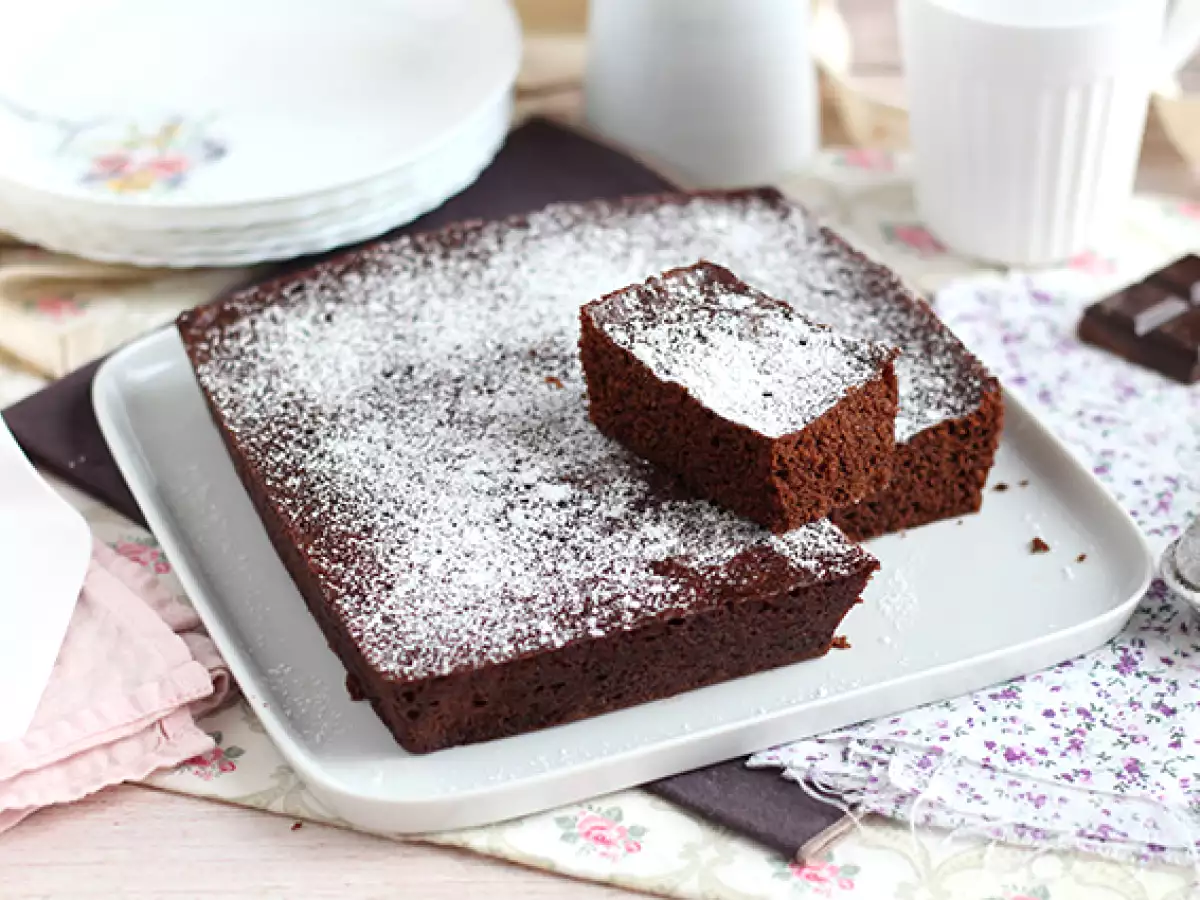 Kue bolu cokelat microwave dalam 5 menit - foto 2