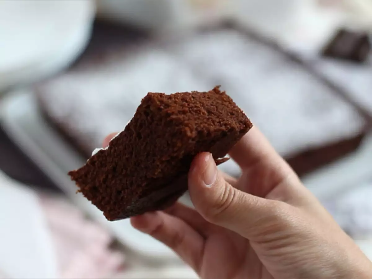 Kue bolu cokelat microwave dalam 5 menit - foto 3
