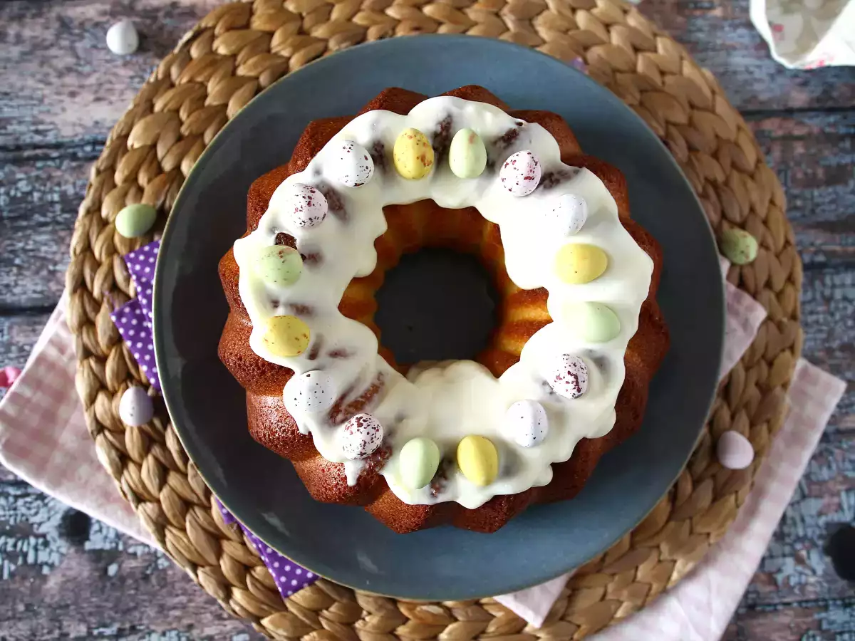 Kue Bundt Paskah dengan lemon dan cokelat putih - foto 6