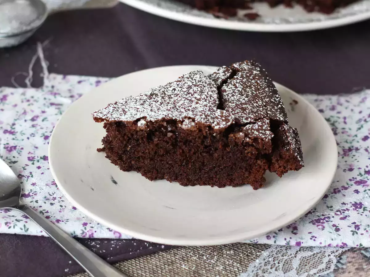 Kue Cokelat Mudah dan Lembut - foto 3