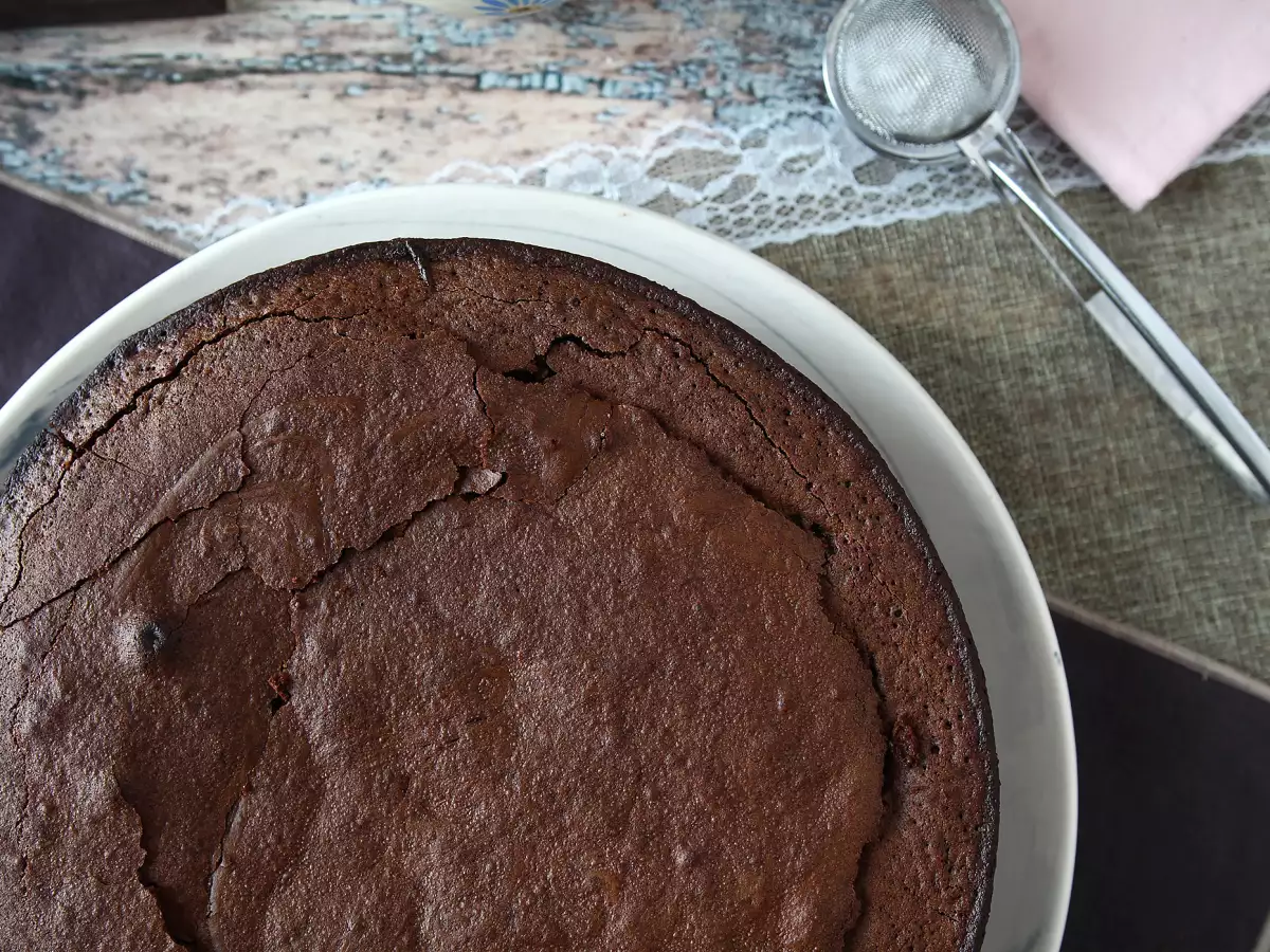Kue Cokelat Mudah dan Lembut - foto 6