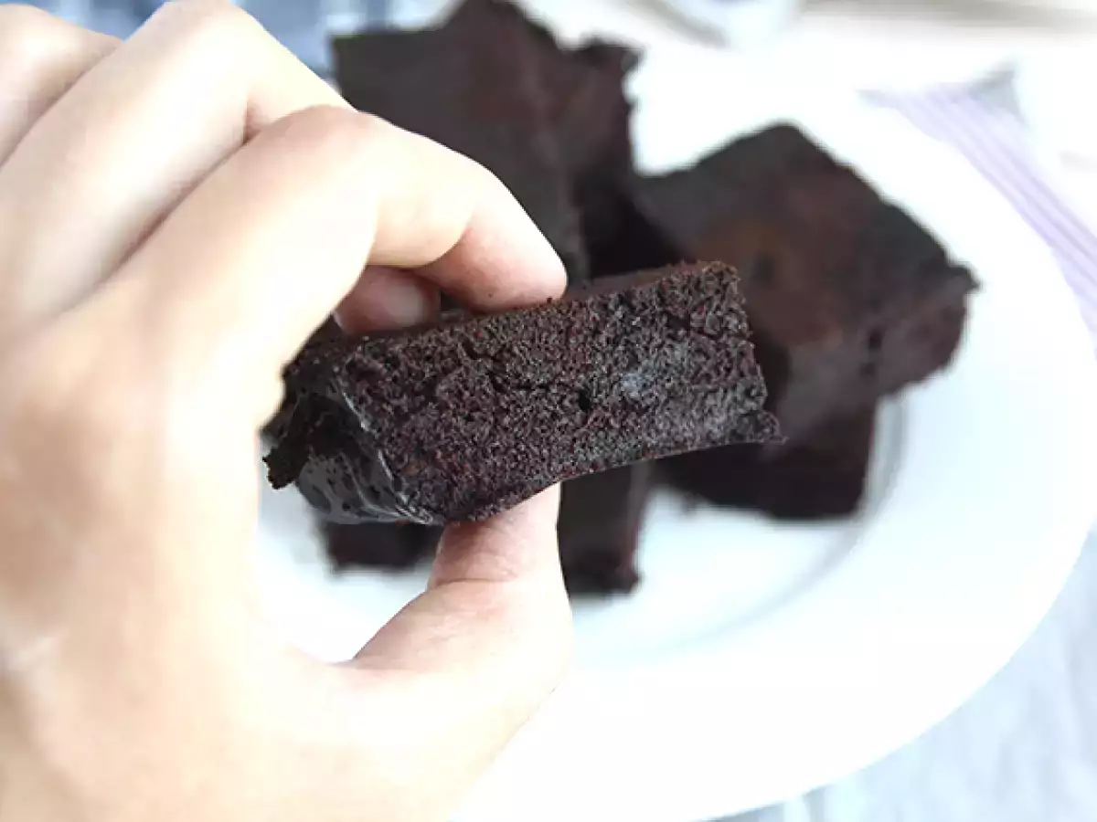 Kue cokelat tanpa telur, tanpa dipanggang, tanpa laktosa, tanpa oven - foto 2