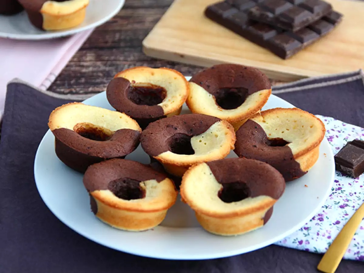 Kue Cokelat Vanila dengan Isian Cokelat Lumer - foto 3