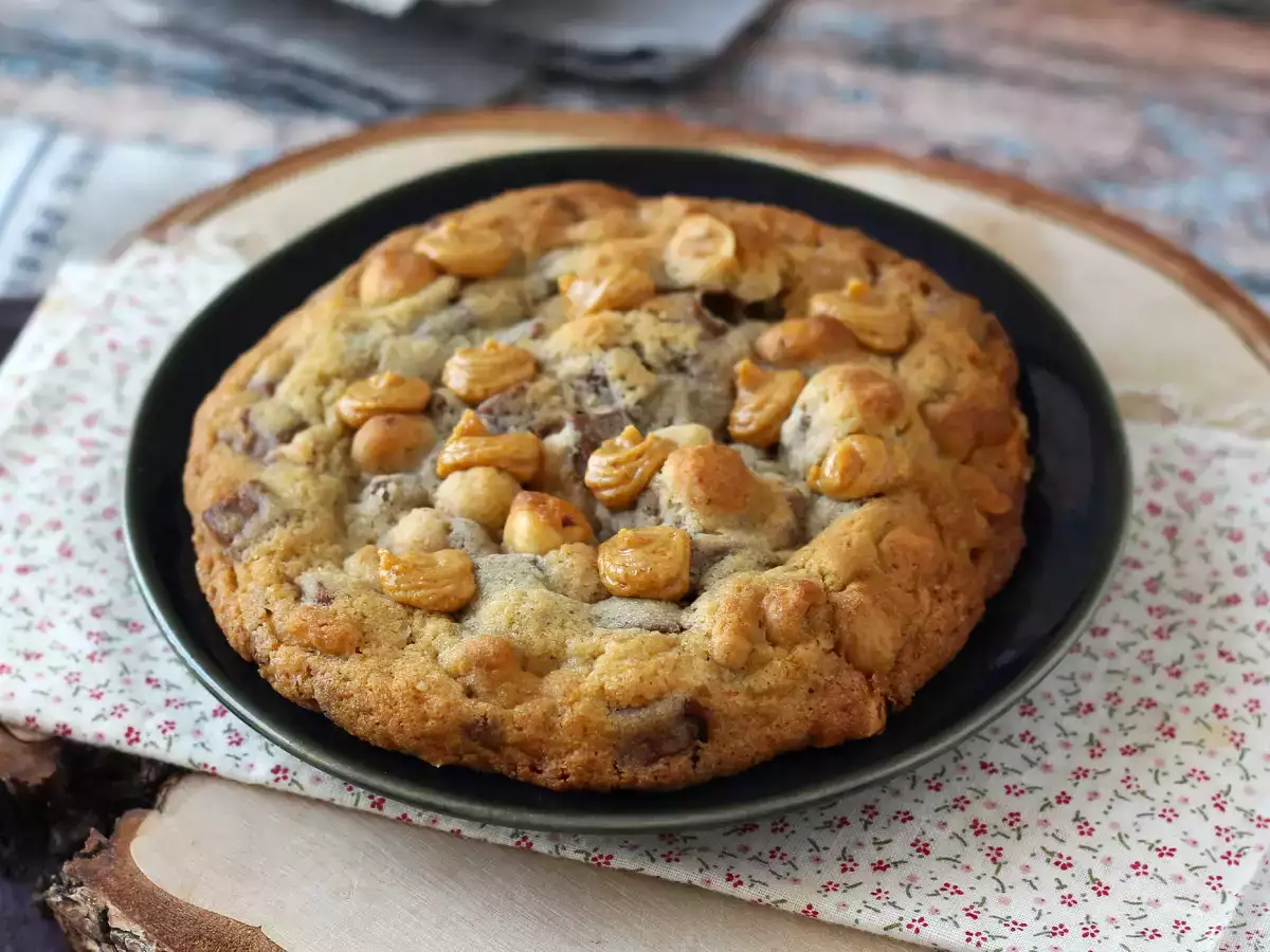 Kue hazelnut, cokelat susu, dan praline XXL - foto 3