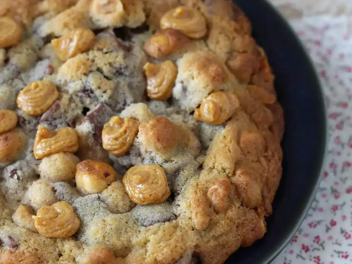 Kue hazelnut, cokelat susu, dan praline XXL - foto 4