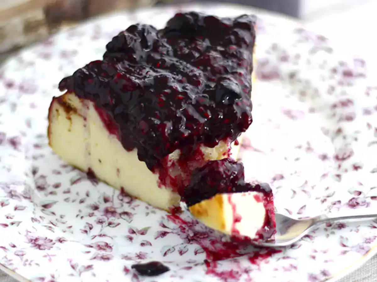 Kue keju susu kental manis dengan kolak buah merah - foto 4