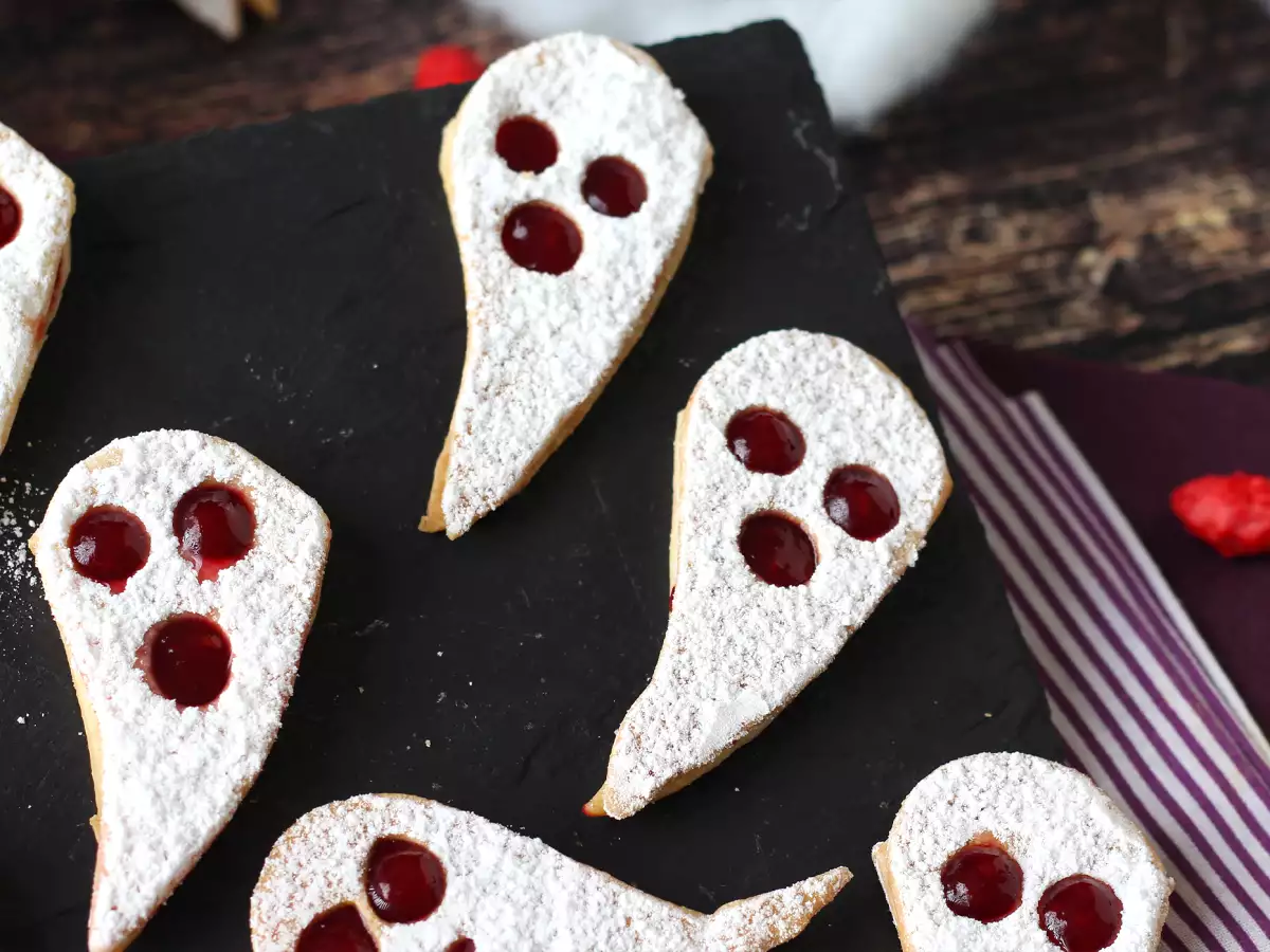 Kue Kering Hantu: Resep Halloween Paling Mudah dan Seru untuk Dibuat Bersama Anak - foto 3