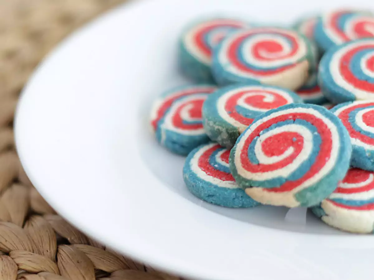 Kue Kering Sablé Spiral Tiga Warna Bendera Prancis - foto 3