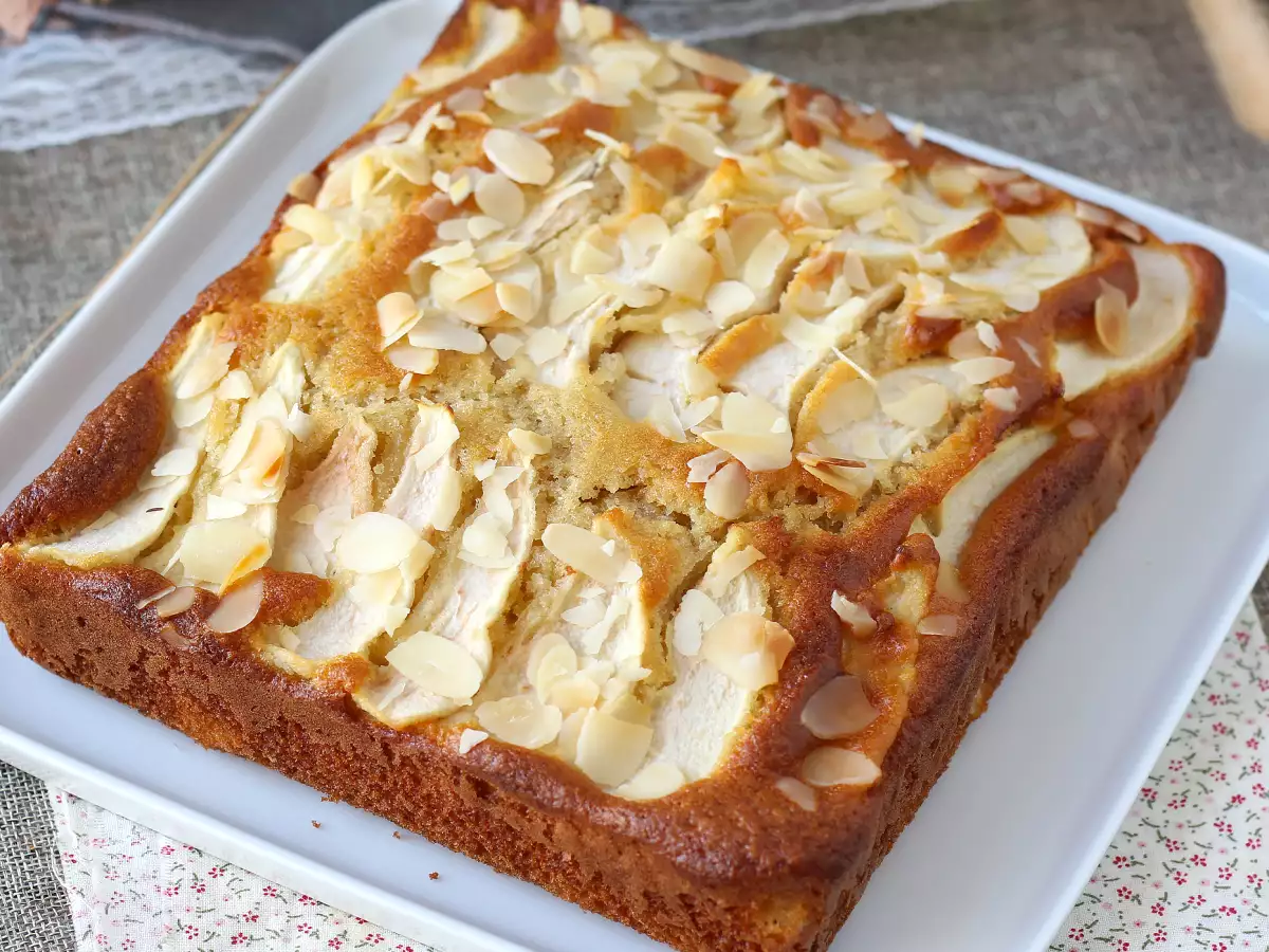 Kue pir yang mudah dibuat dan lembut dengan kacang almond