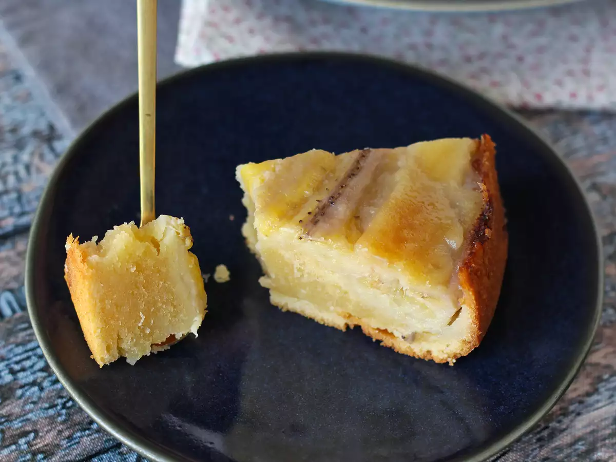 Kue Pisang Terbalik yang Sangat Lembut - foto 5